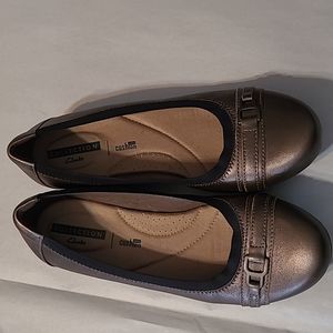 Clarks Women's Slipon Shoes